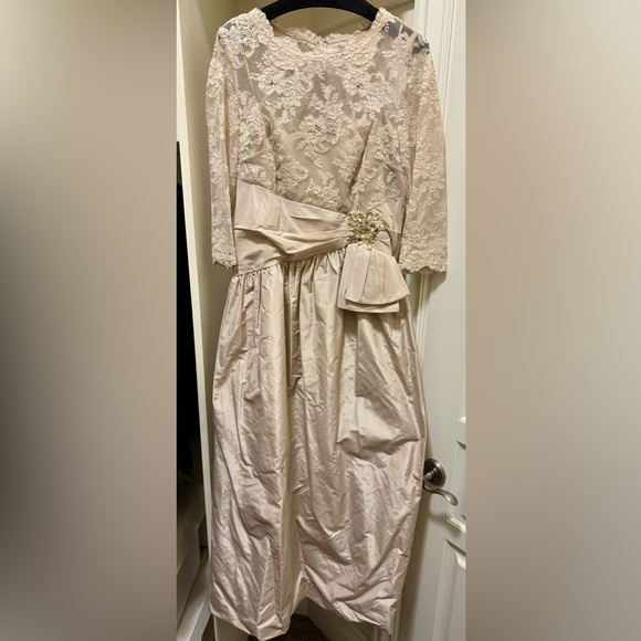 Rickie Freeman For Teri Jon Gown size 12 petite - Picture 2 of 9